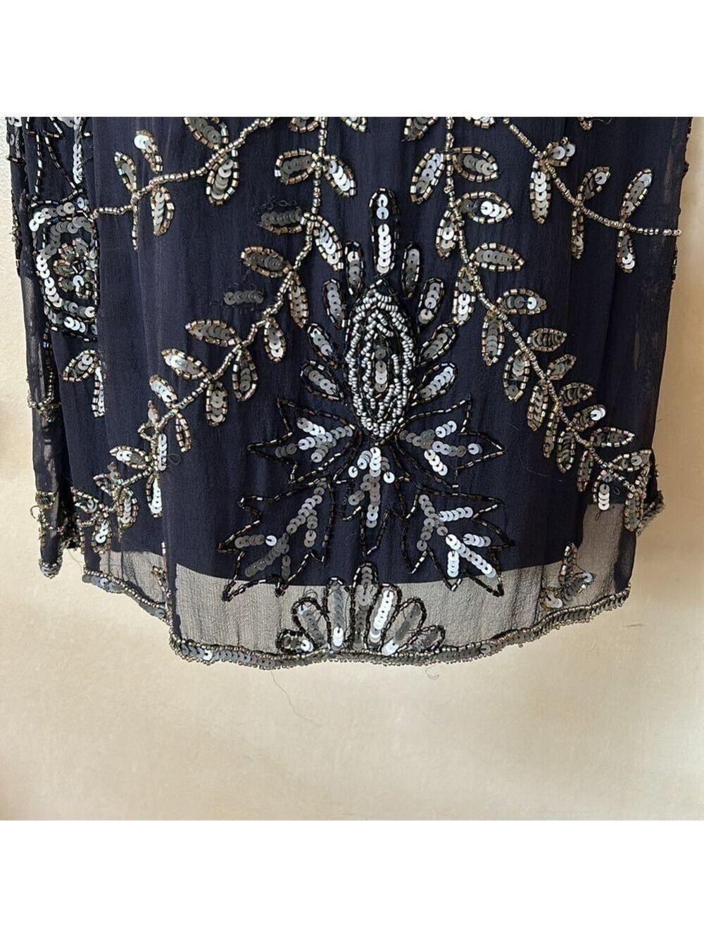 Pisarro Nights 100% grey silk sequin dress size 4 - Picture 5 of 14